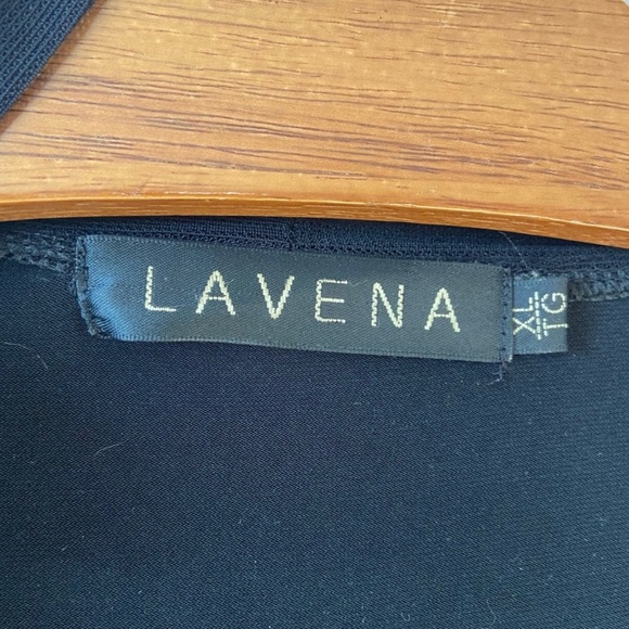 ✨3/$30✨ Lavena Women’s Black & White Short Sleeve Top - Picture 2 of 9